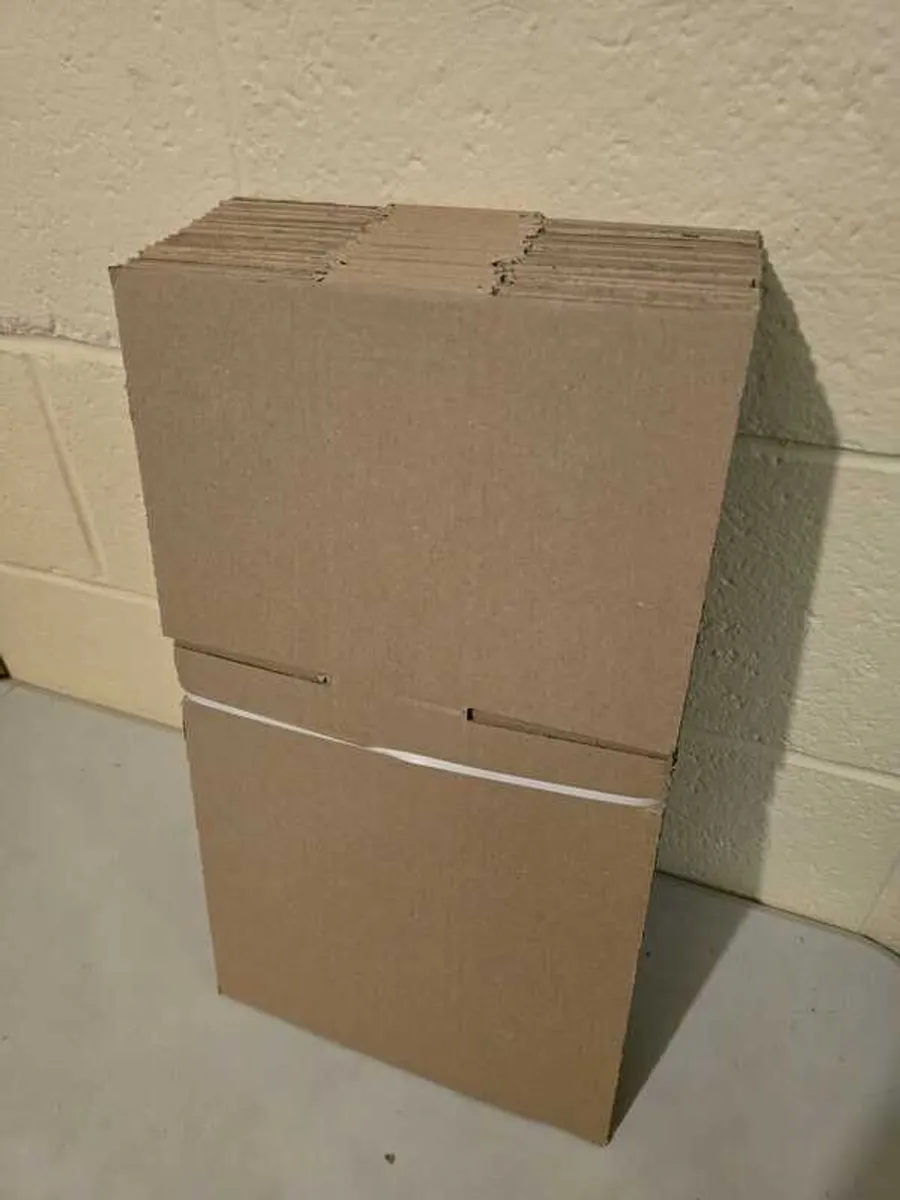 Cardboard Boxes 30x20x8cm (20 pack) - Image 2