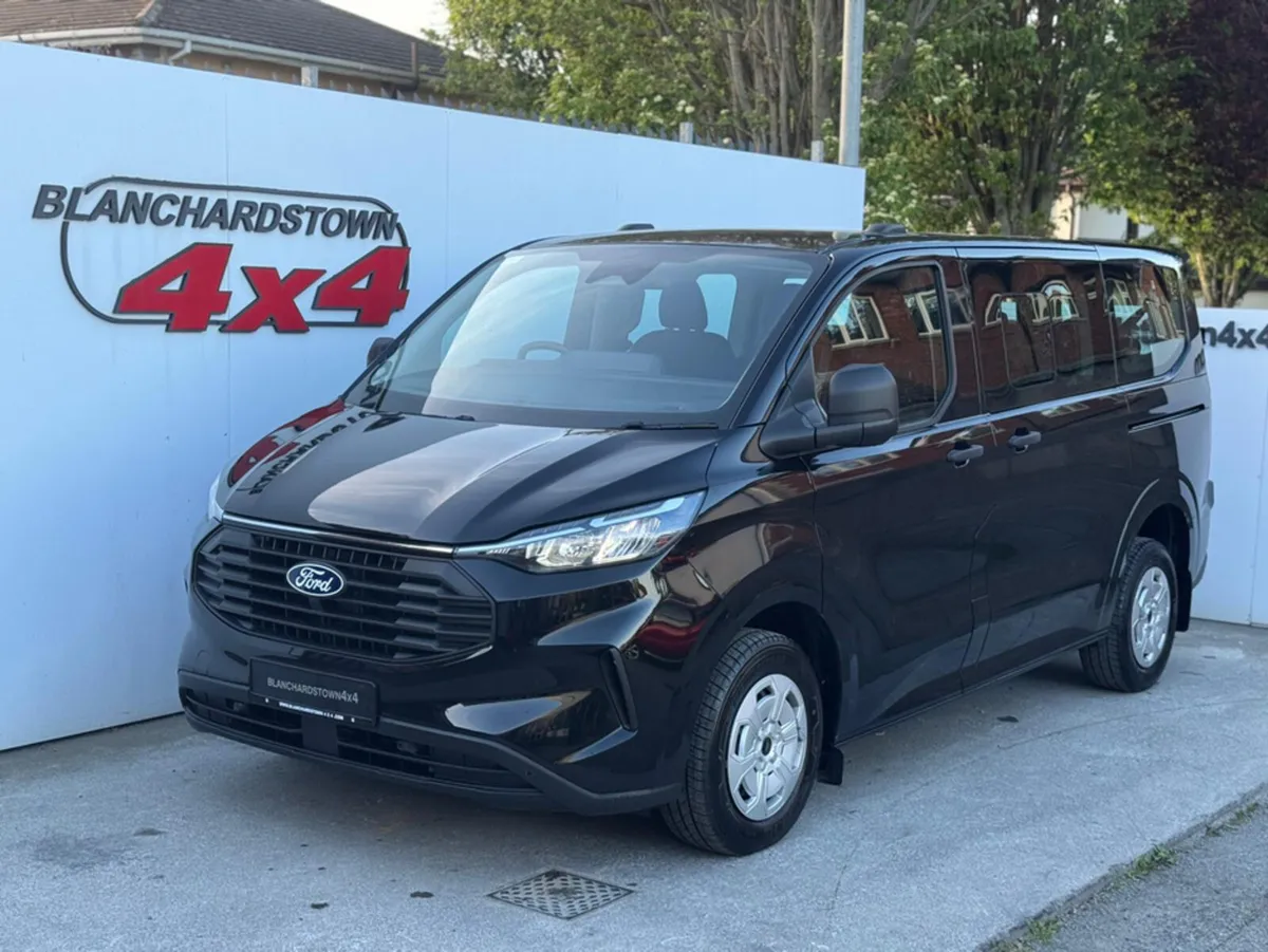 Ford Transit Custom PEOPLE CARRIER KOMBI TREND 2.0 - Image 1