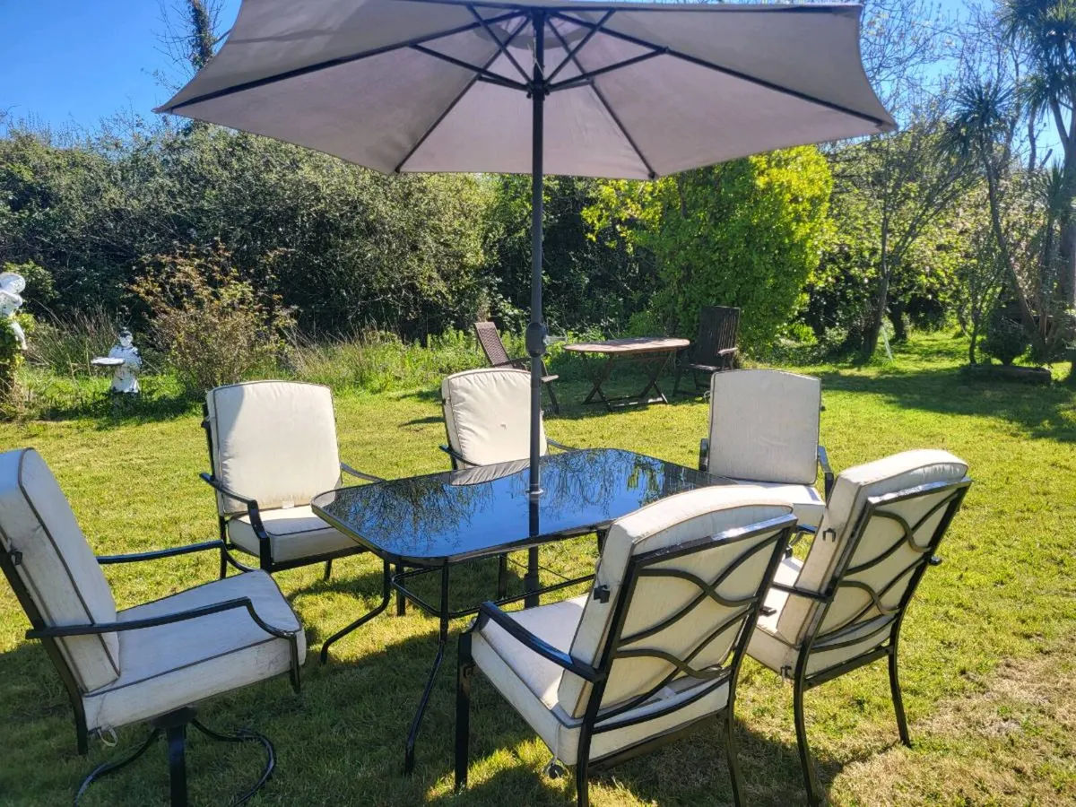 Lovely garden set - Image 2