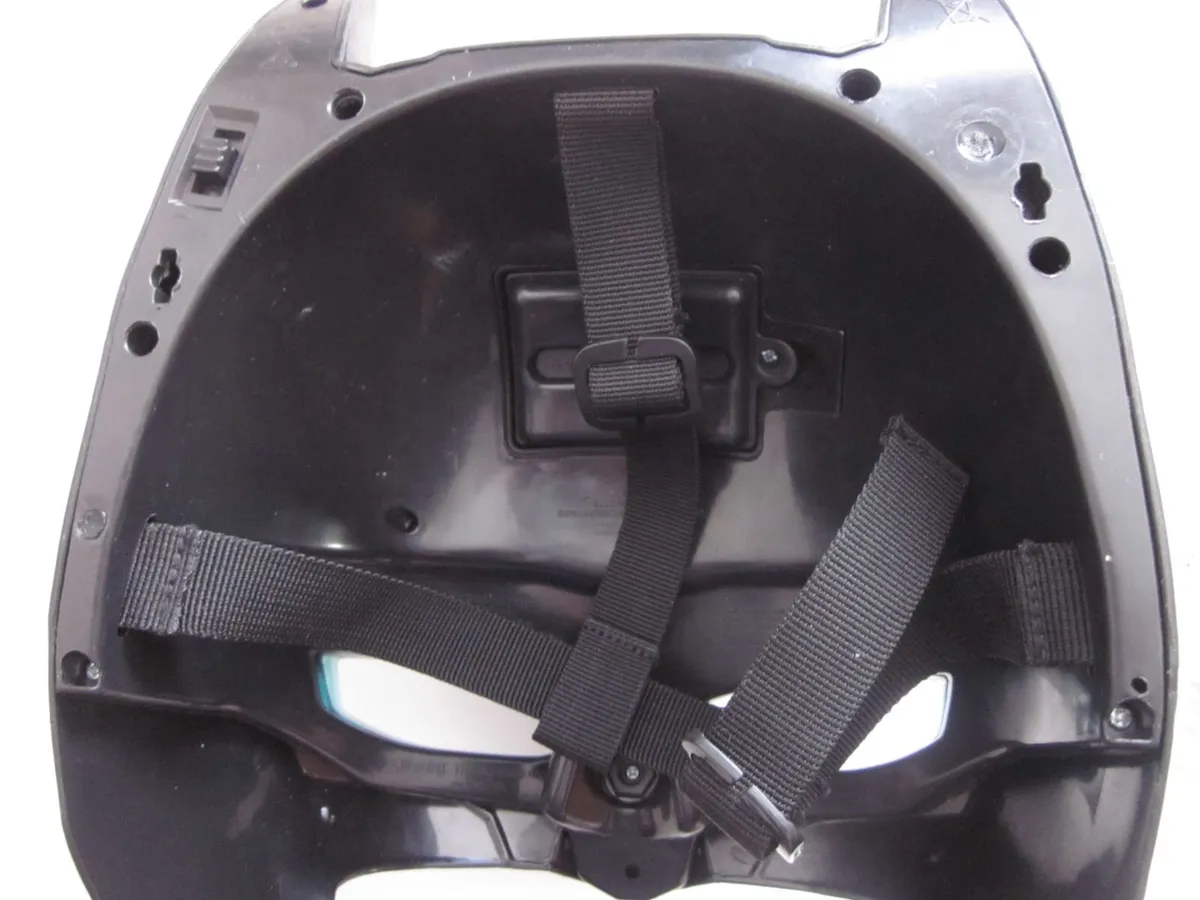 Batman Bat-Tech Voice Changing Mask Roleplay Toy - Image 3