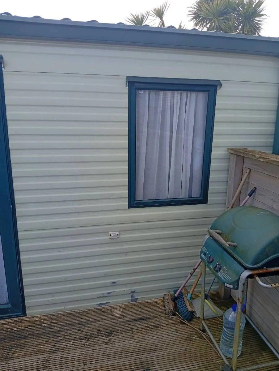 35x12 willerby Westmoreland mobile home - Image 2