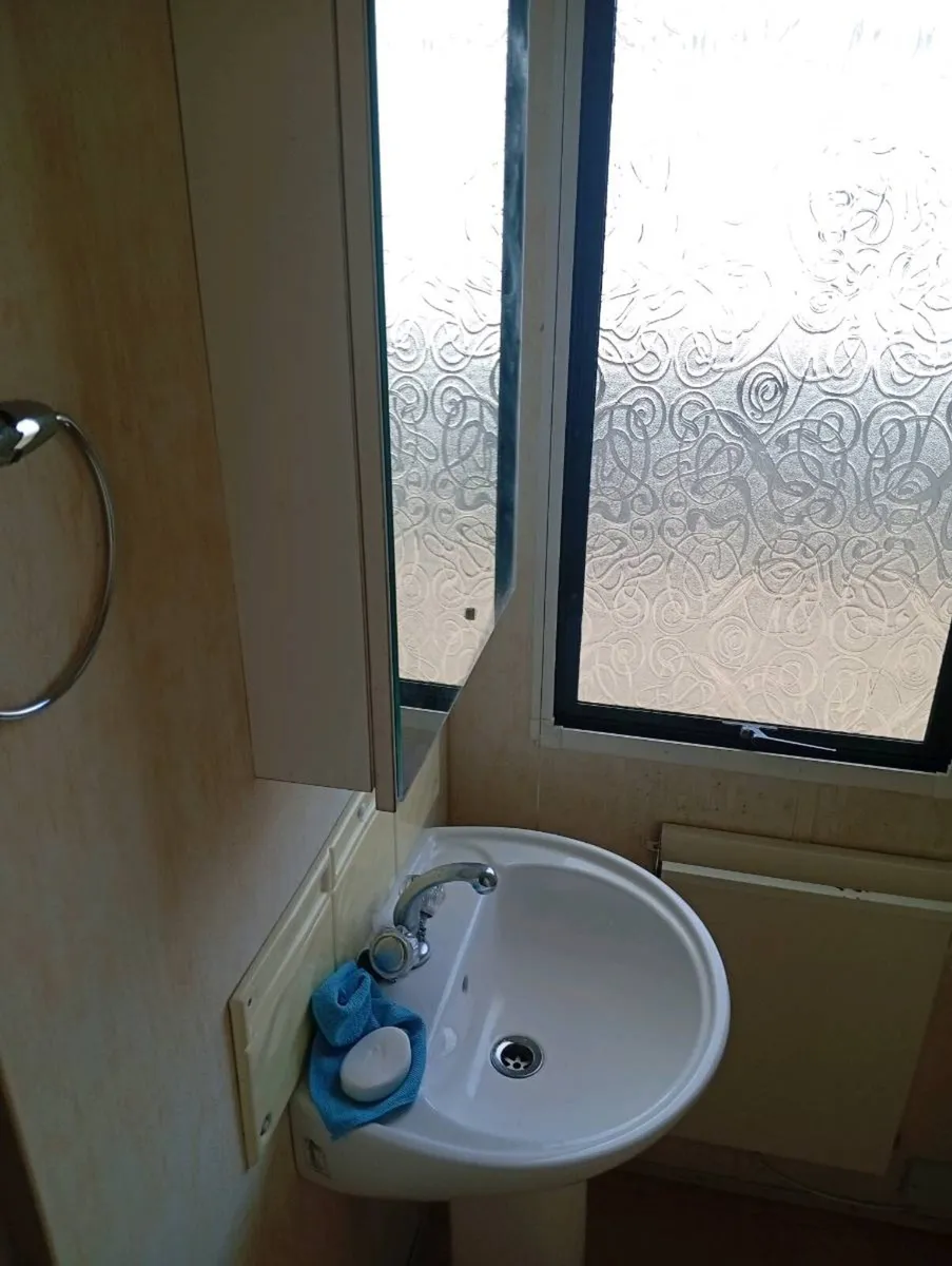 35x12 willerby Westmoreland mobile home - Image 4