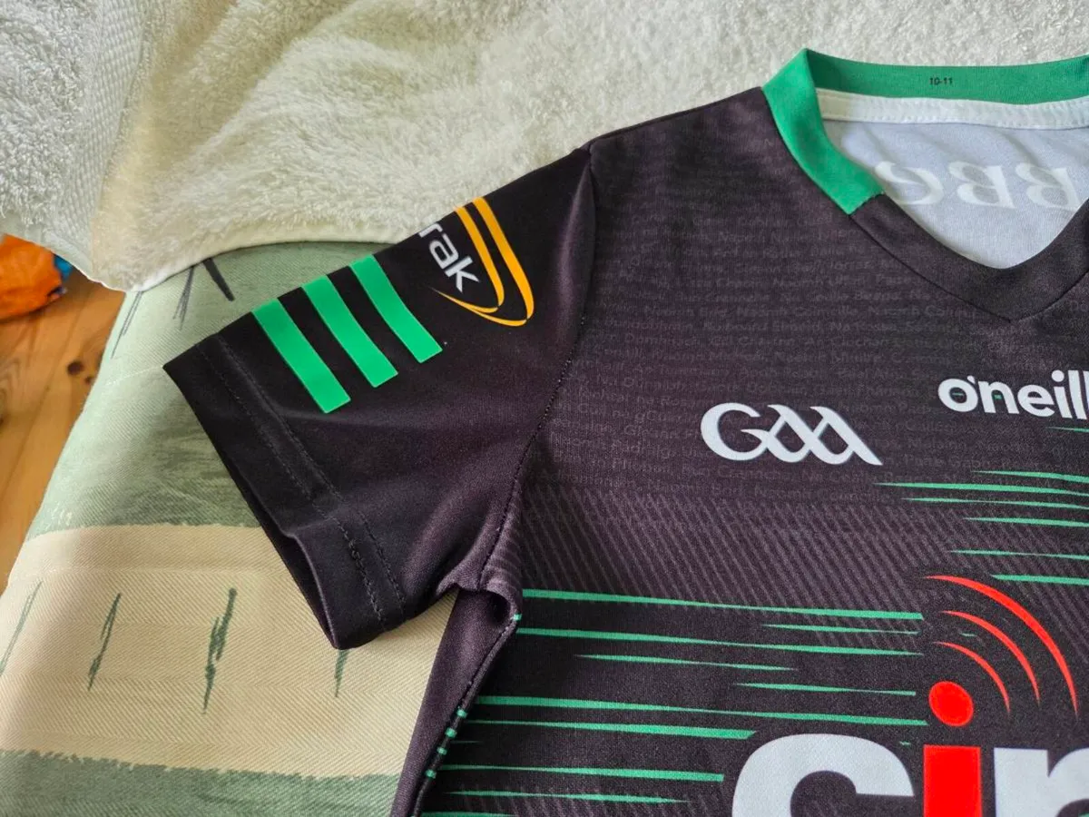 Donegal Gaelic Football Goalkeeper Jersey 2022 - Image 2