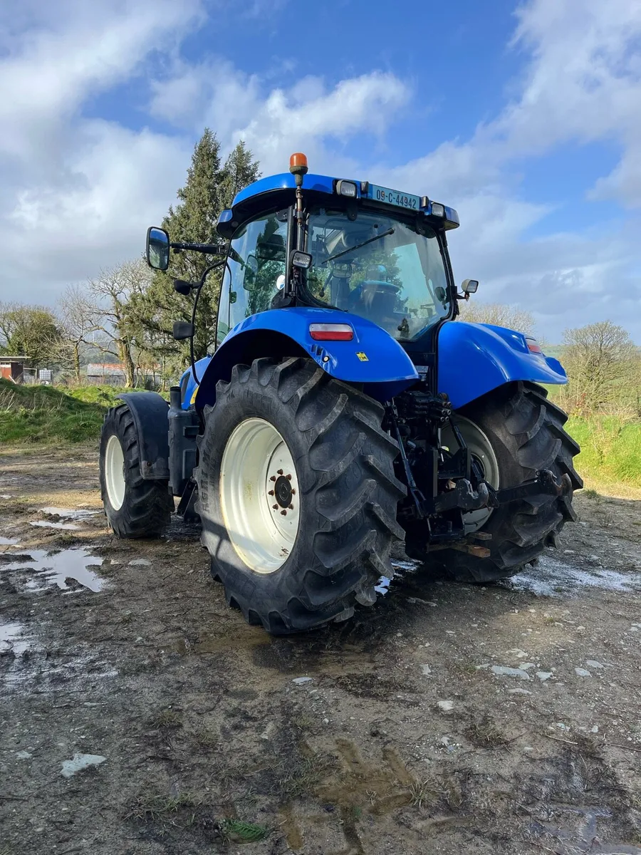New Holland tractor T6050 - Image 2