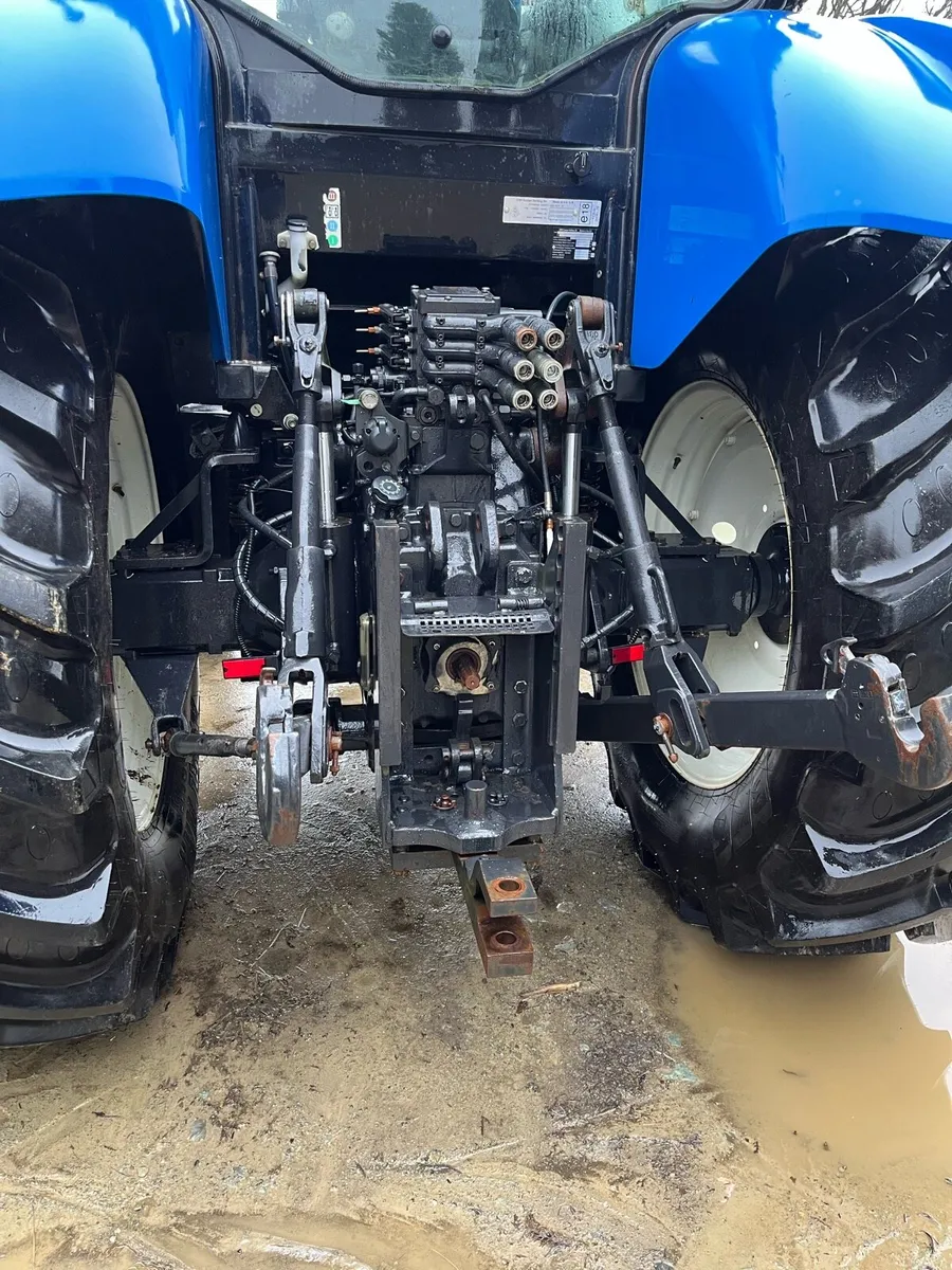 New Holland tractor T6050 - Image 4