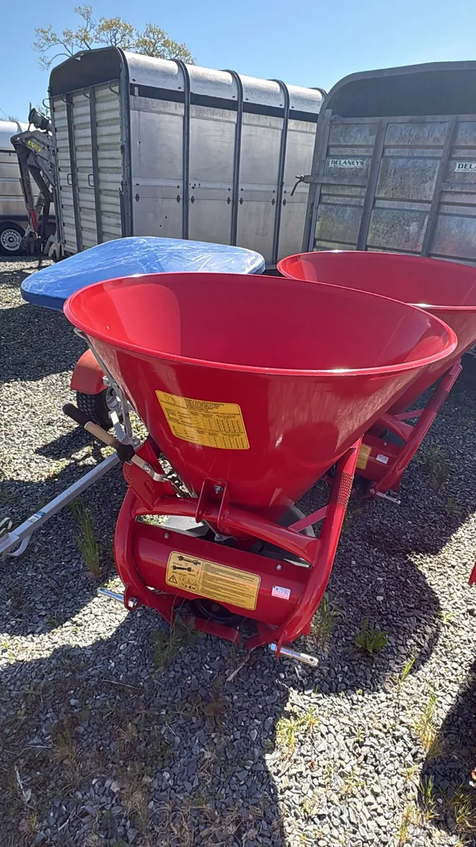 New Fressori 500 Fertiliser Spreader - Image 2