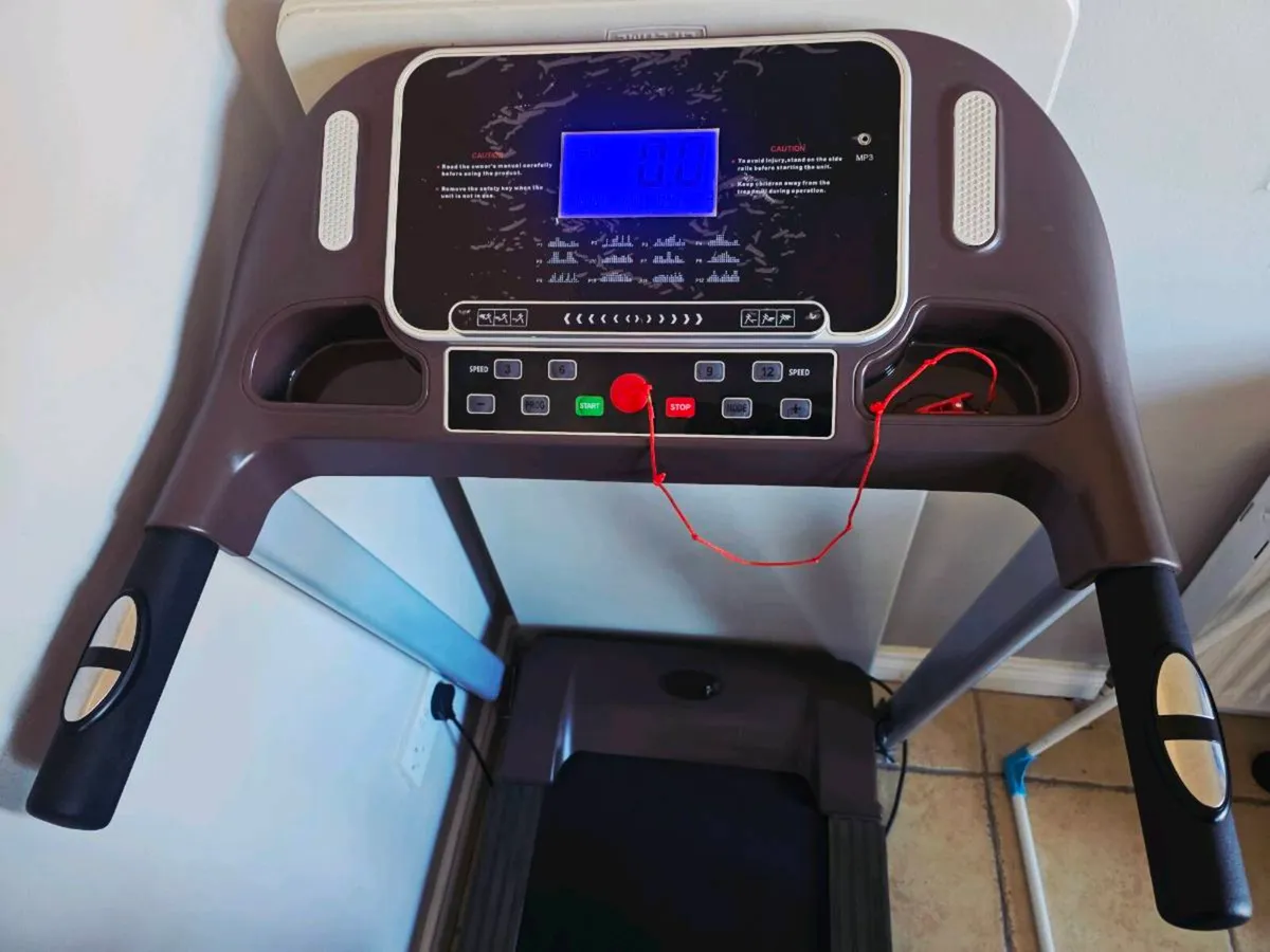 Treadmill - Image 1