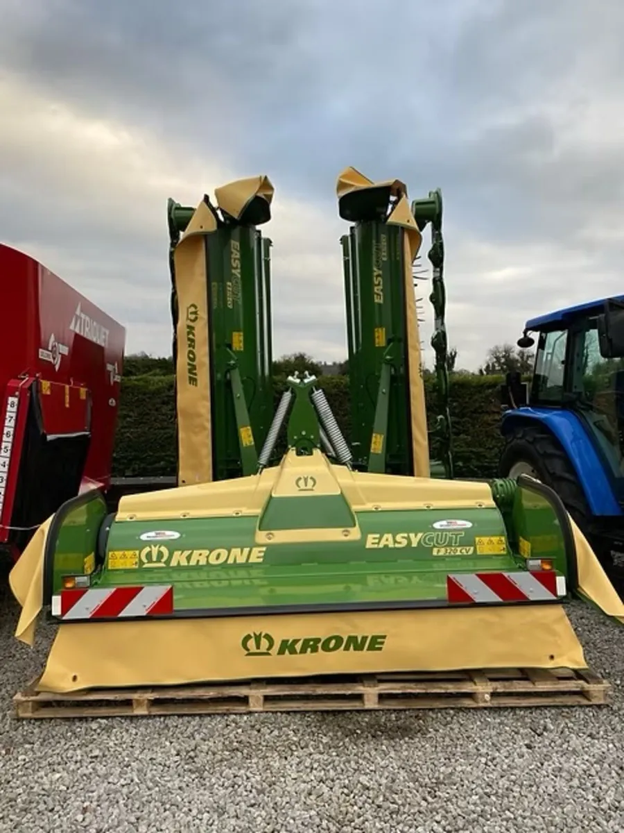 New Krone Butterfly Mowers - Image 3
