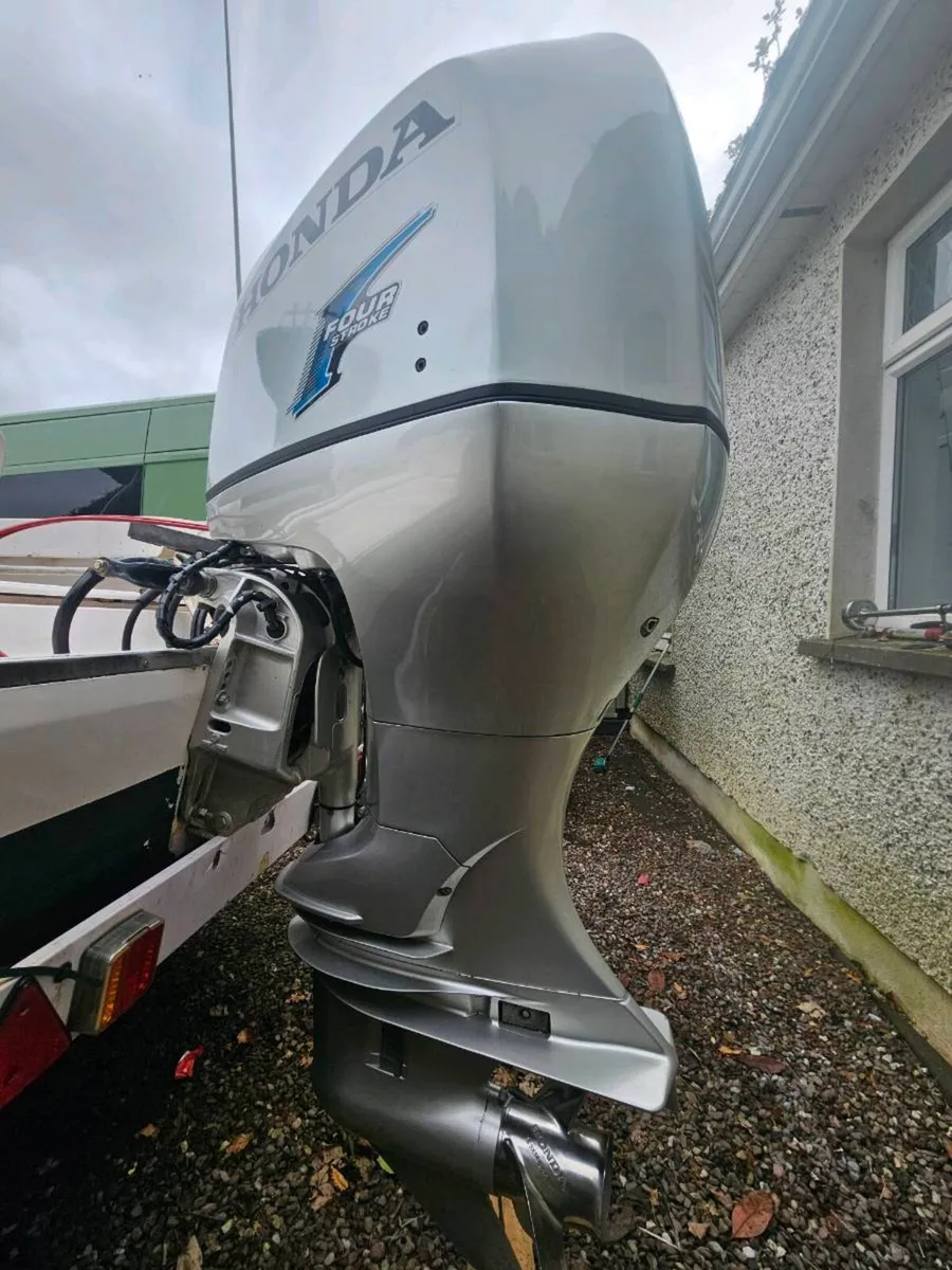 Honda 225 hp Outboard X 2 - Image 4