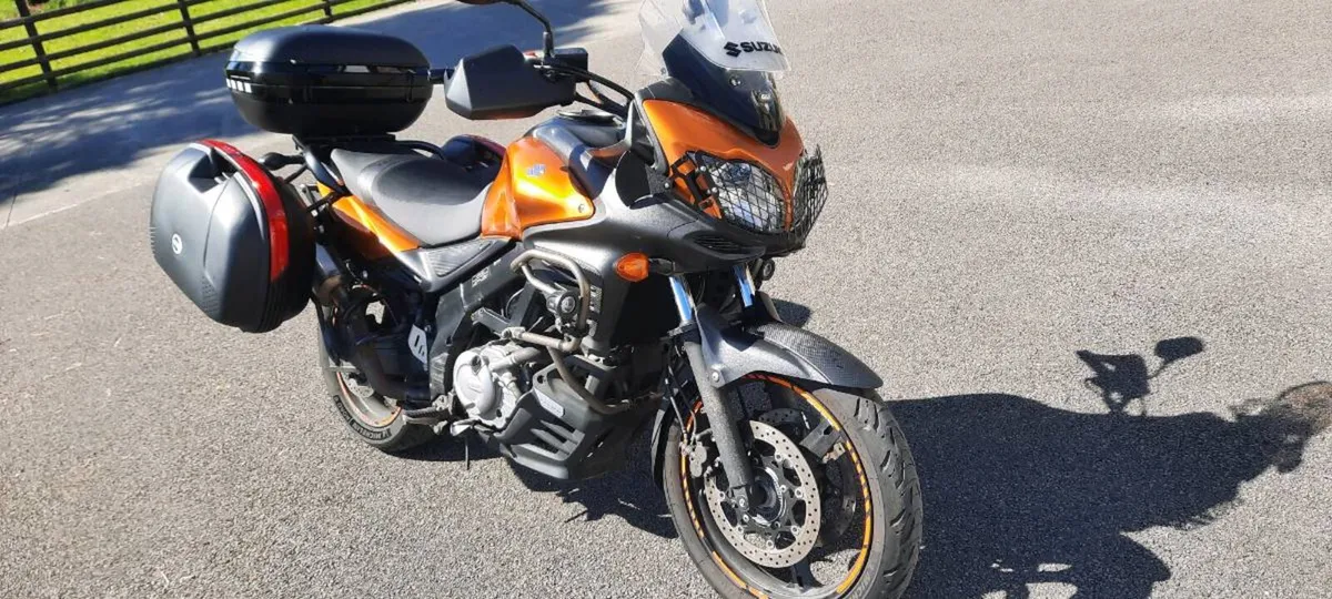 Suzuki  V-Strom 650 - Image 1