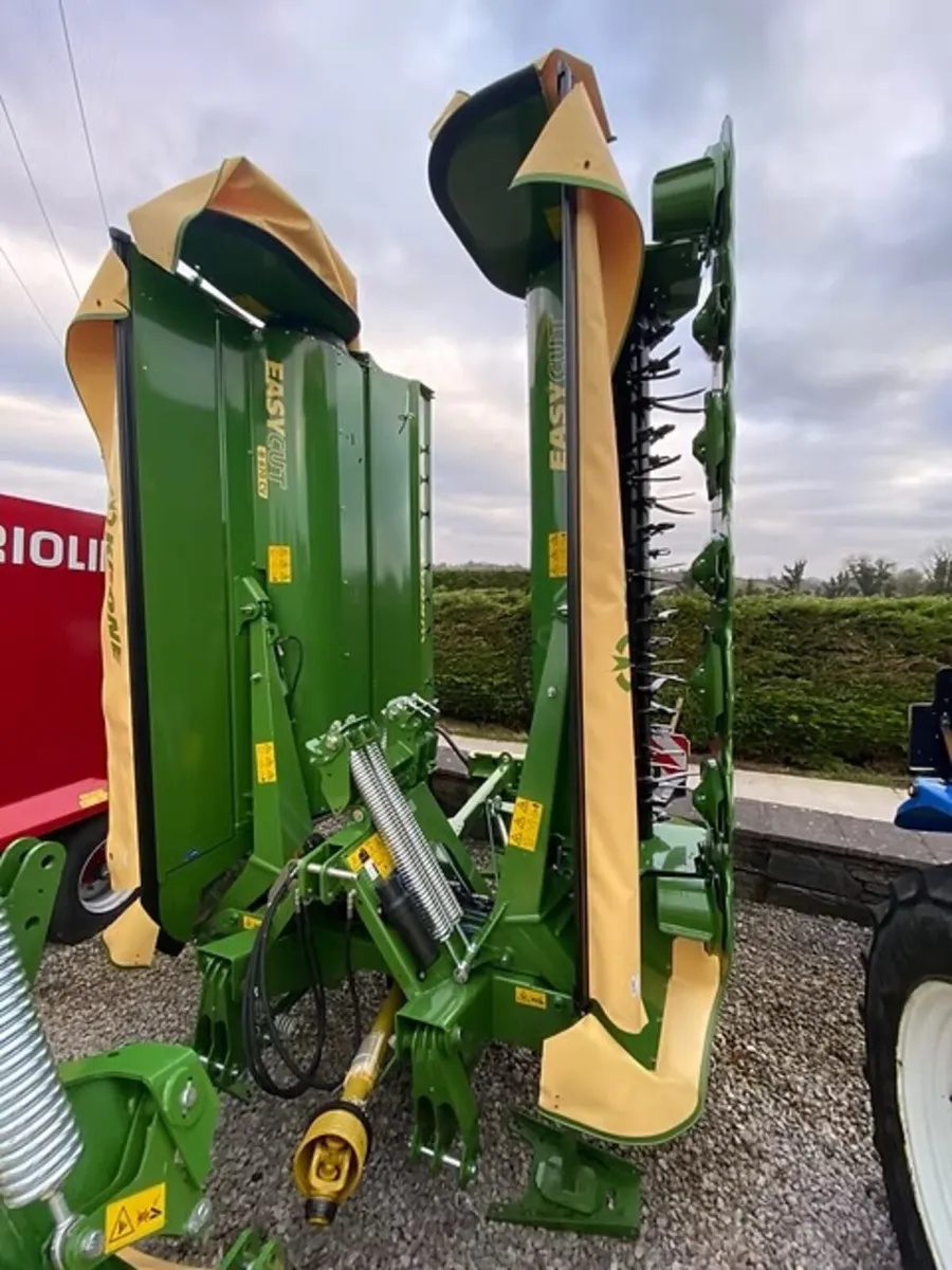New Krone Butterfly Mowers - Image 2