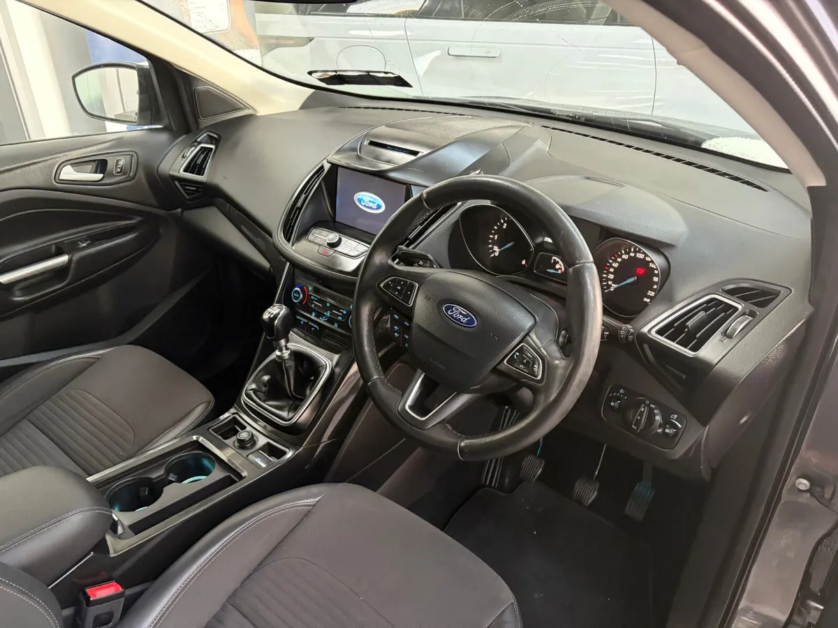 Ford Kuga 2018. 1.5TDCI. TITANIUM - Image 3