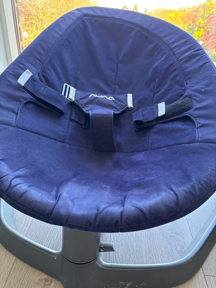 Nuna Baby Bouncer / Leaf Seat – Excellent Conditio - Image 2