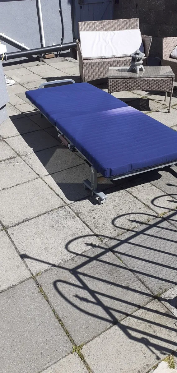 Bed folded up - Image 2