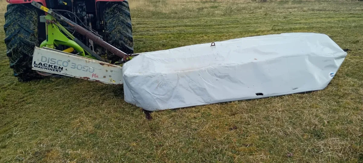 Claas Mower  10 foot - Image 1