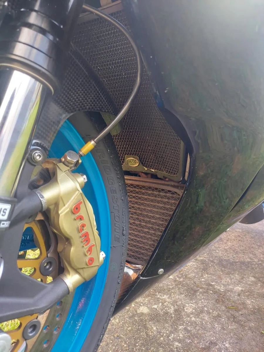 Suzuki gsxr 1000 track bike - Image 3