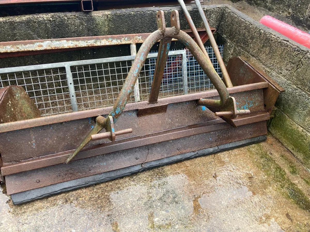 Yard Scraper - Image 1