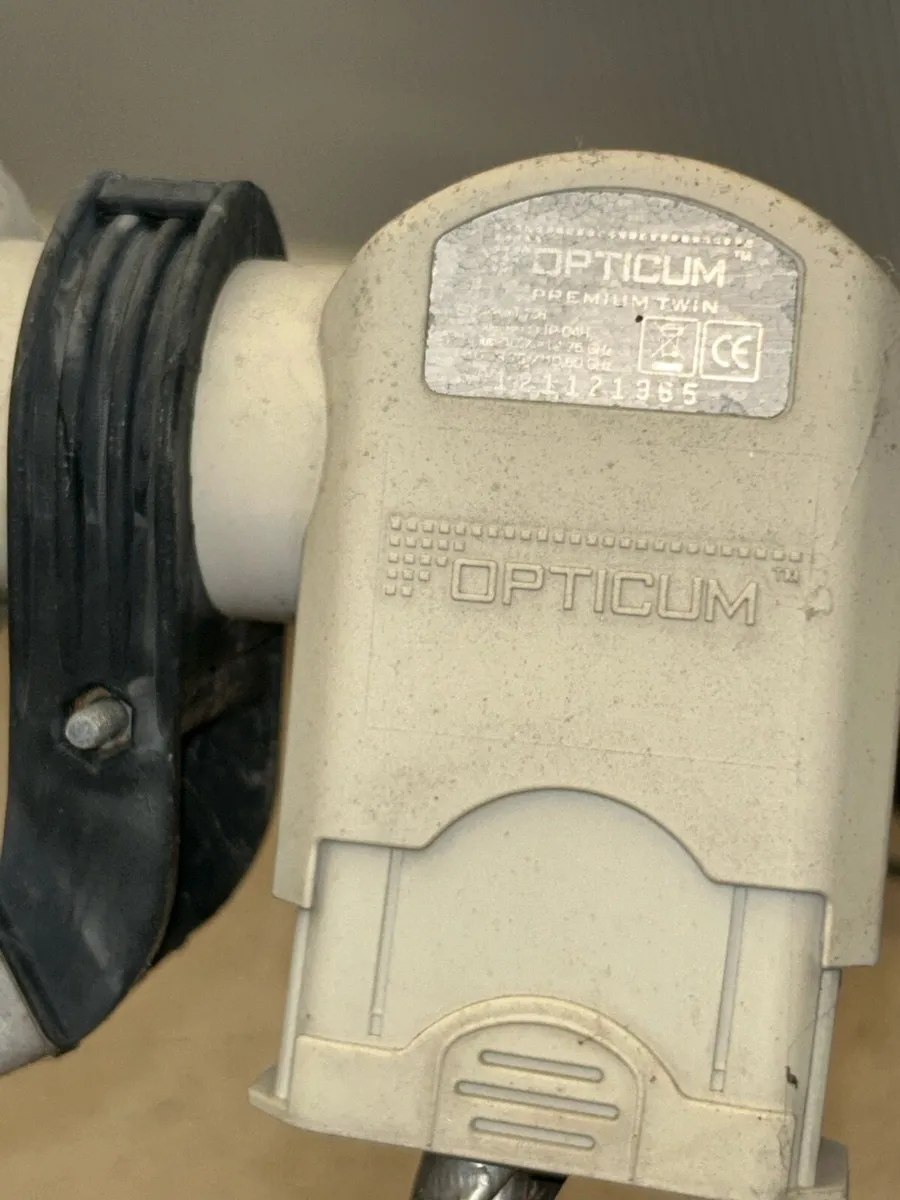 Satellite dish with LNB - Image 2