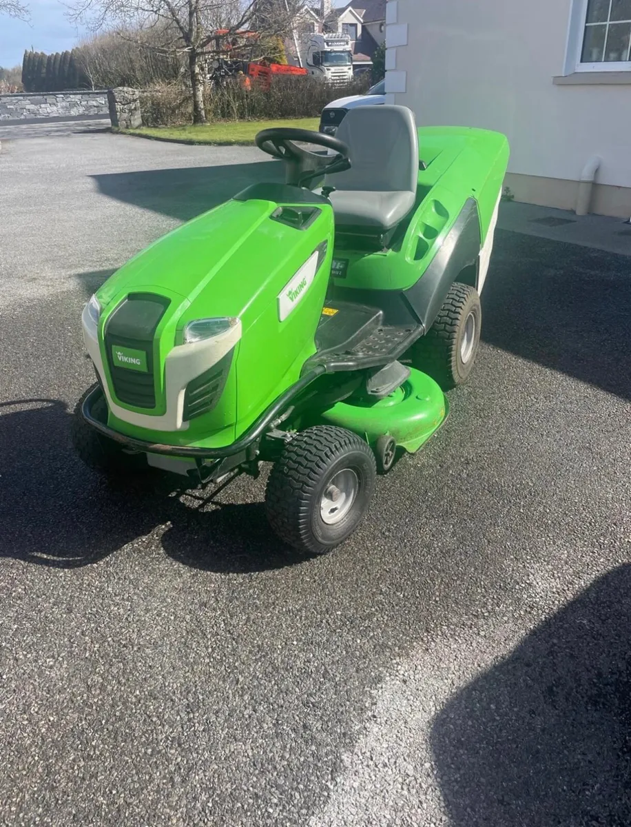 Viking MT 6112.1 Z Lawn Mower – 61cm Cut - Image 1