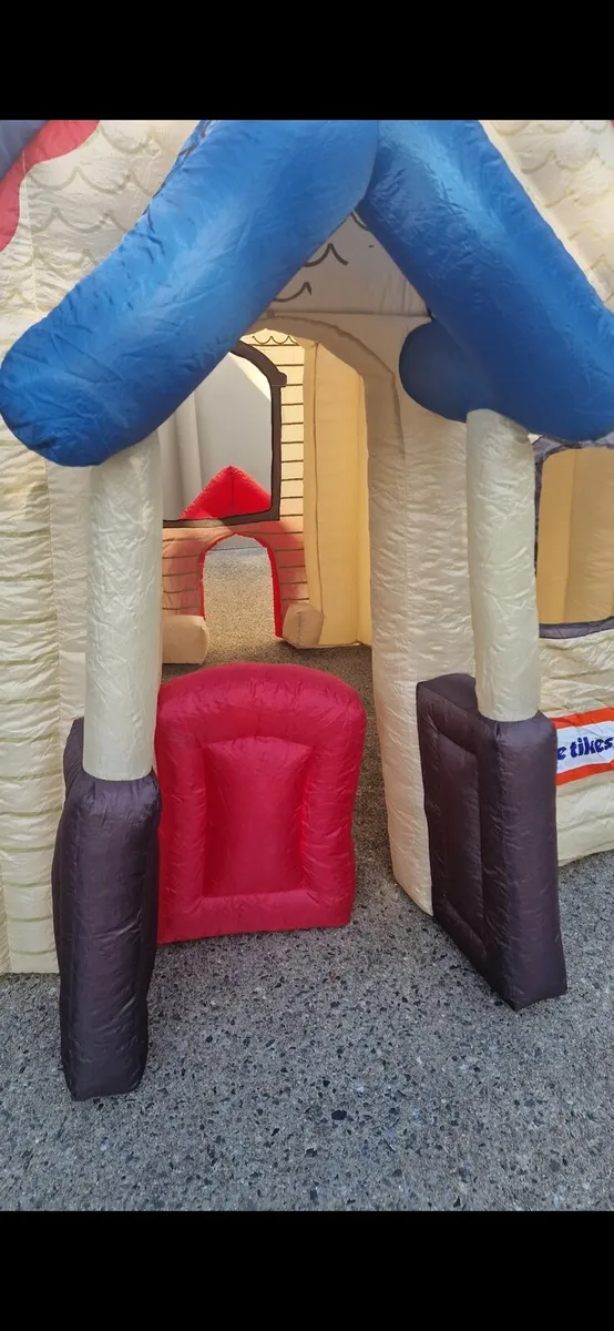 Little tikes inflatable cabin - Image 3