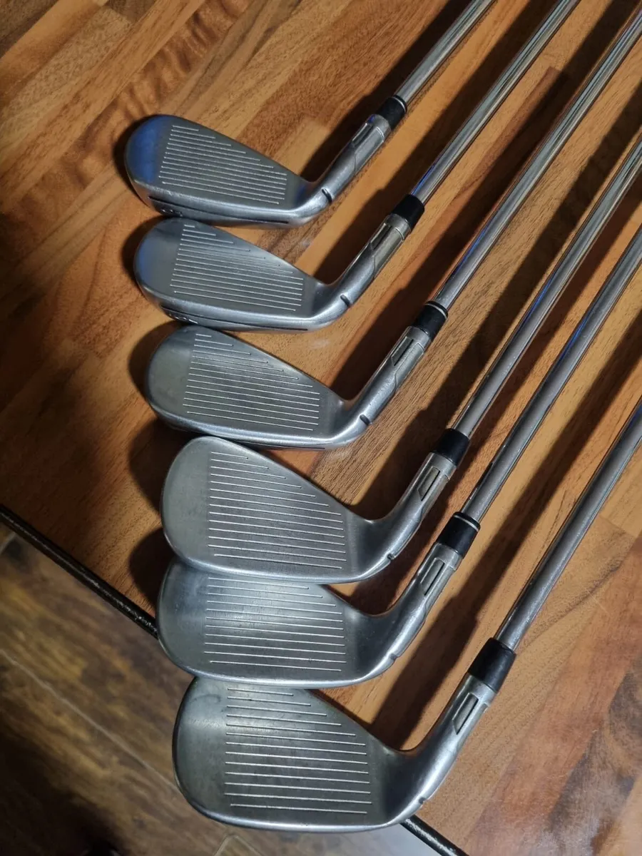 Taylormade Sim2 irons - Image 4