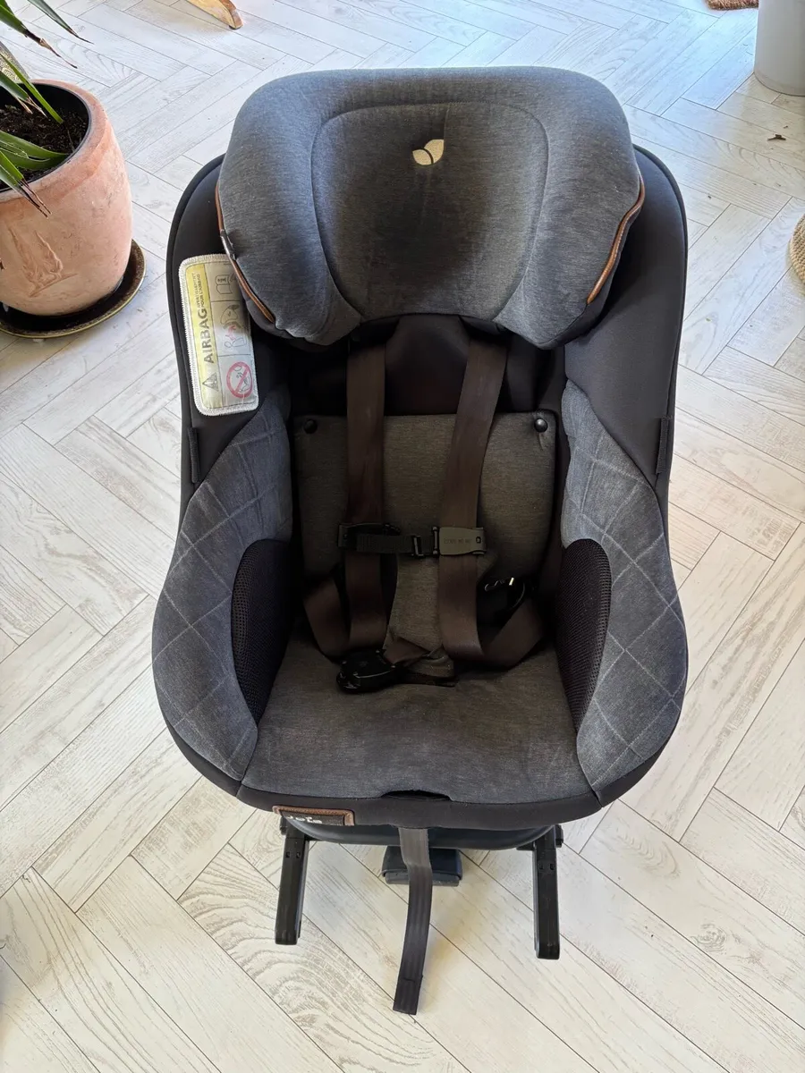 Joie 360 spin isofix car seat - Image 1