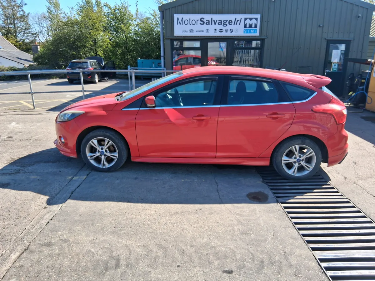 2011 FORD FOCUS 1.6 (for parts only) - Image 1