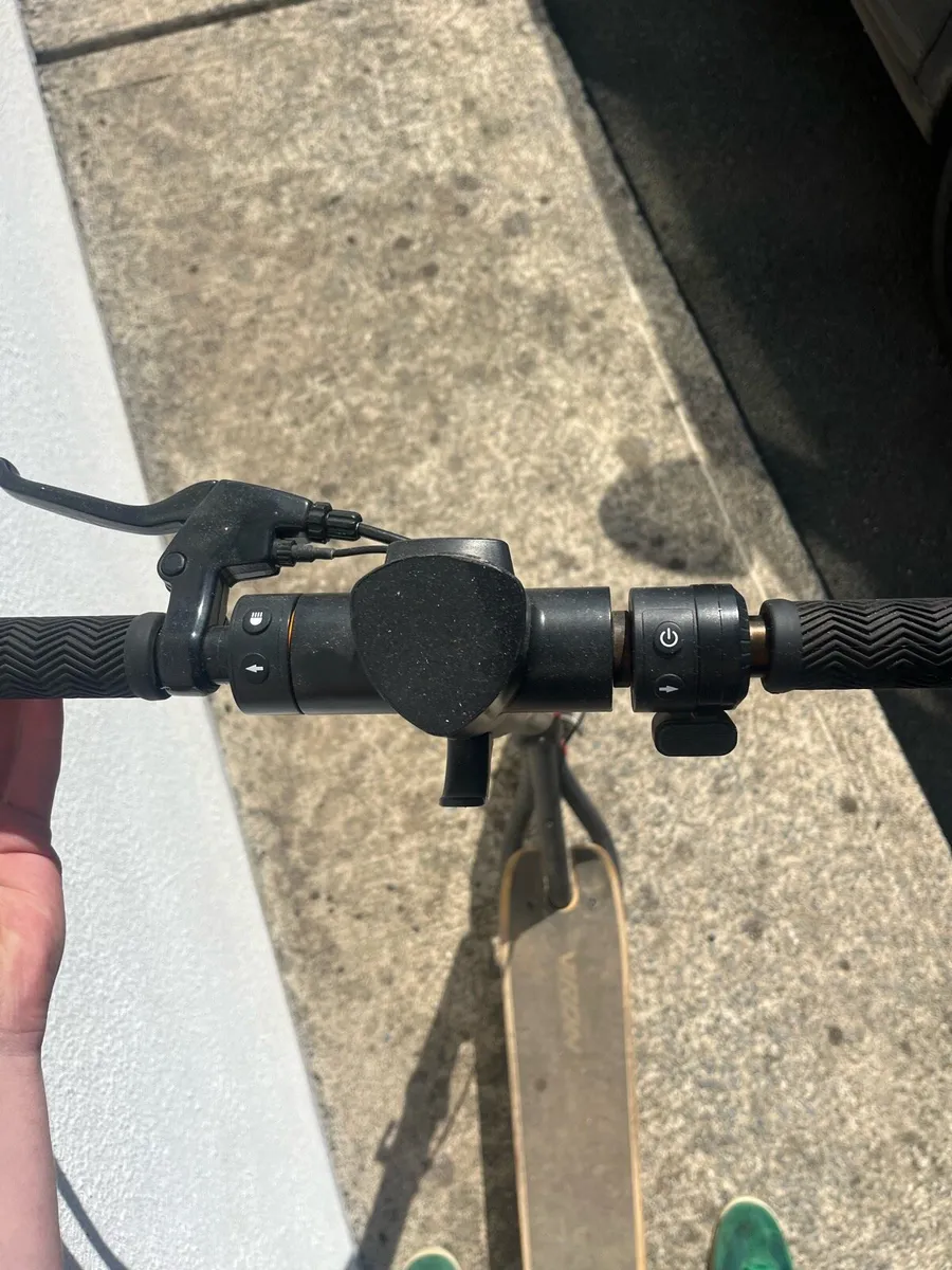 Viron Electric Scooter - Image 2