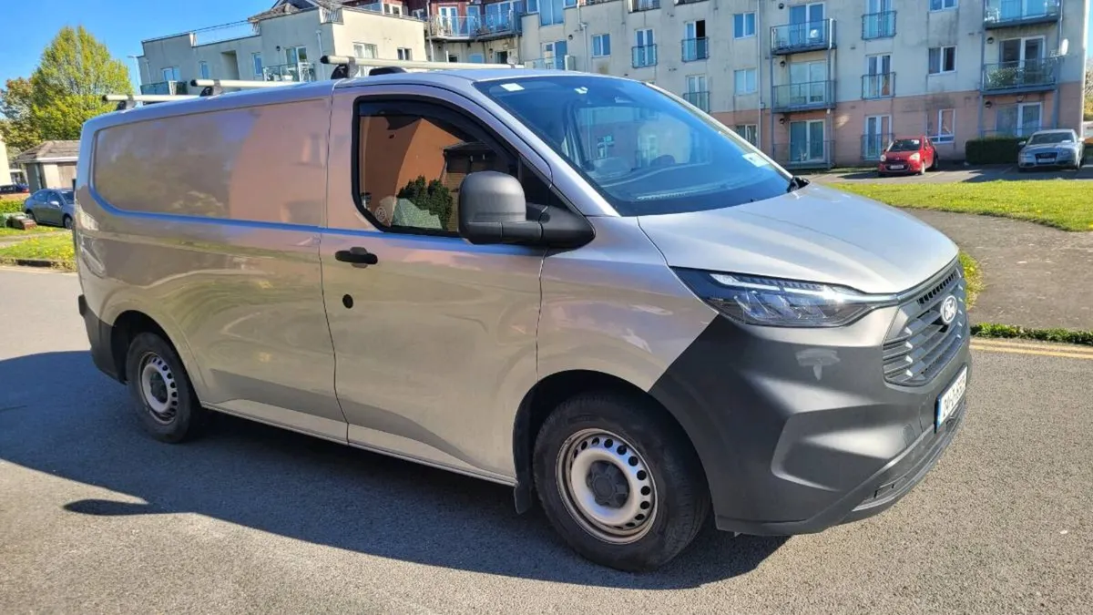 Ford Transit Custom - Image 2