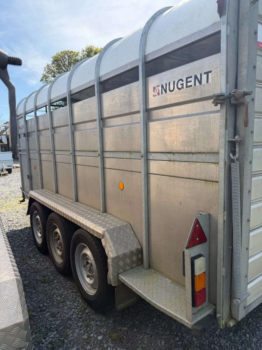 Nugent livestock trailer - Image 2