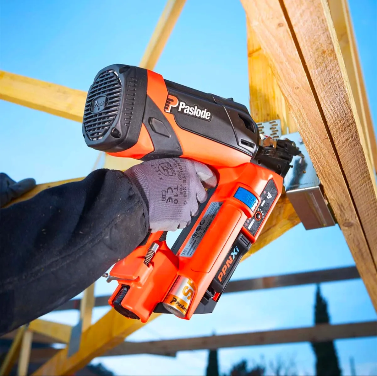 Paslode PPNXi Positive Placement Nailer Kit - New - Image 1