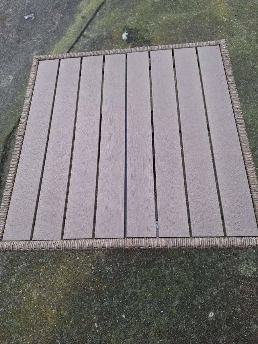 Lovely square bistro table with marble base - Image 3