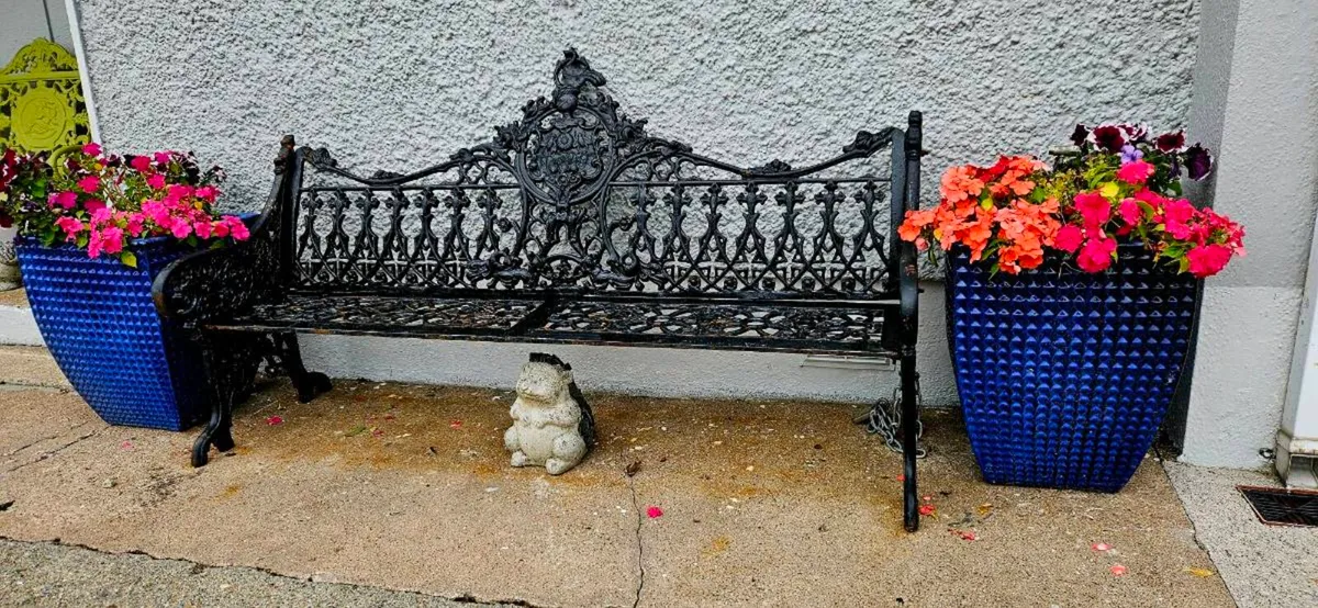 CAST IRON BENCH - Image 1