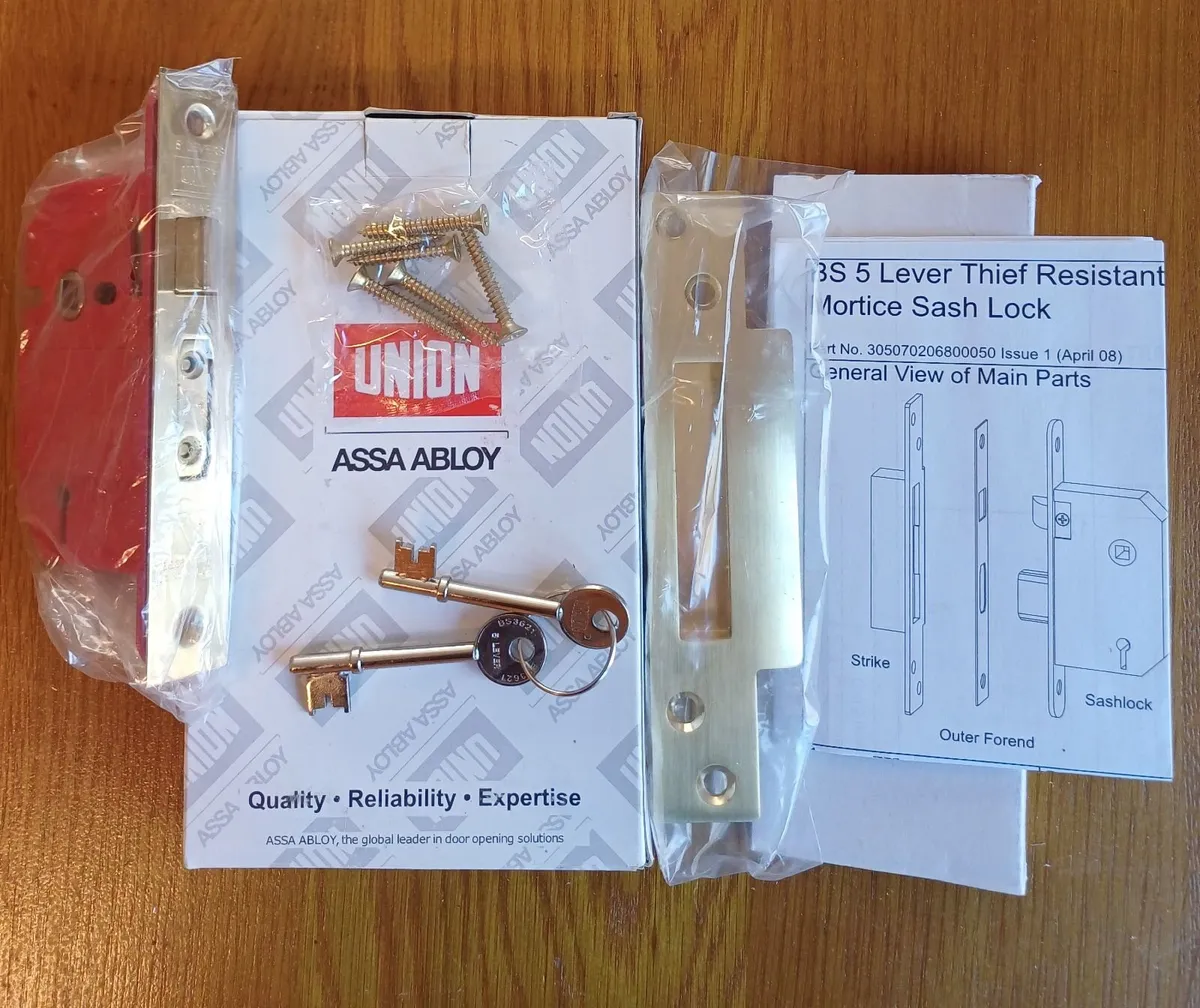5 Lever Mortice Sash-lock - Brass Finish (NEW) - Image 1