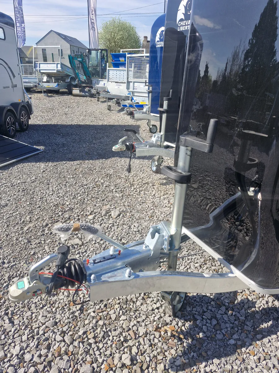 NEW CHEVAL LIBERTE HORSEBOXES - Image 4