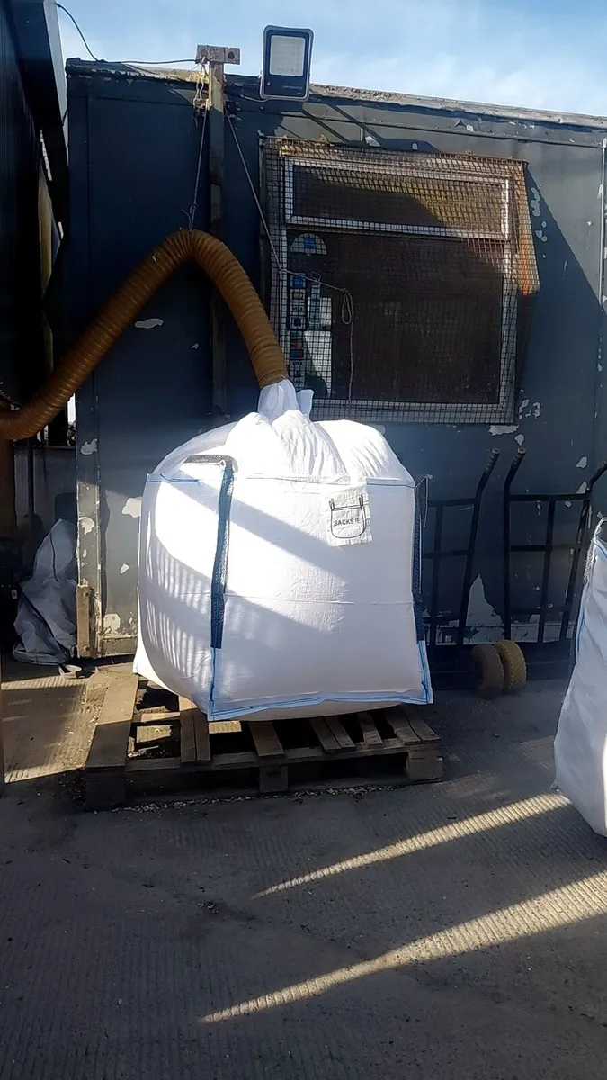 Dry Sawdust bulk bags 180kg - Image 4