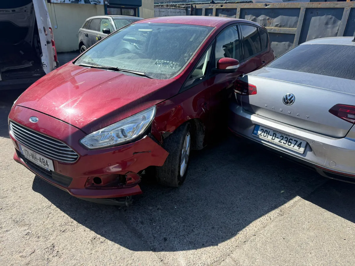 2017 Ford S-max 2.0d 7 Seater Damaged Repairable - Image 2