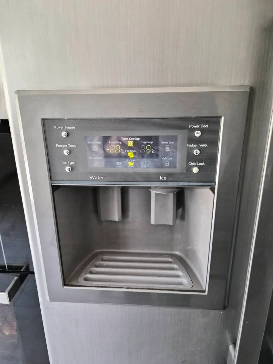 Fridge and Cooker - Image 2