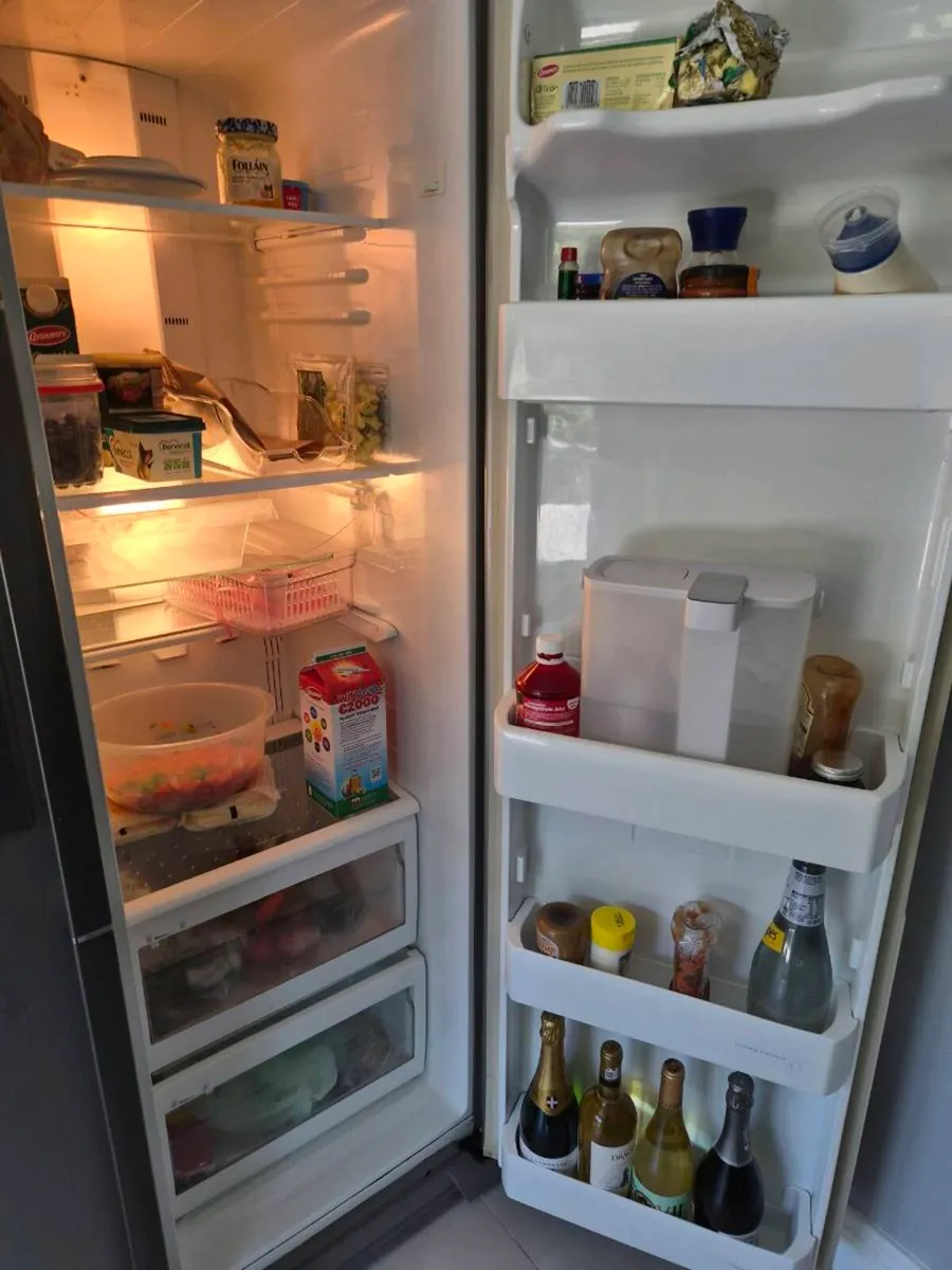 Fridge and Cooker - Image 3