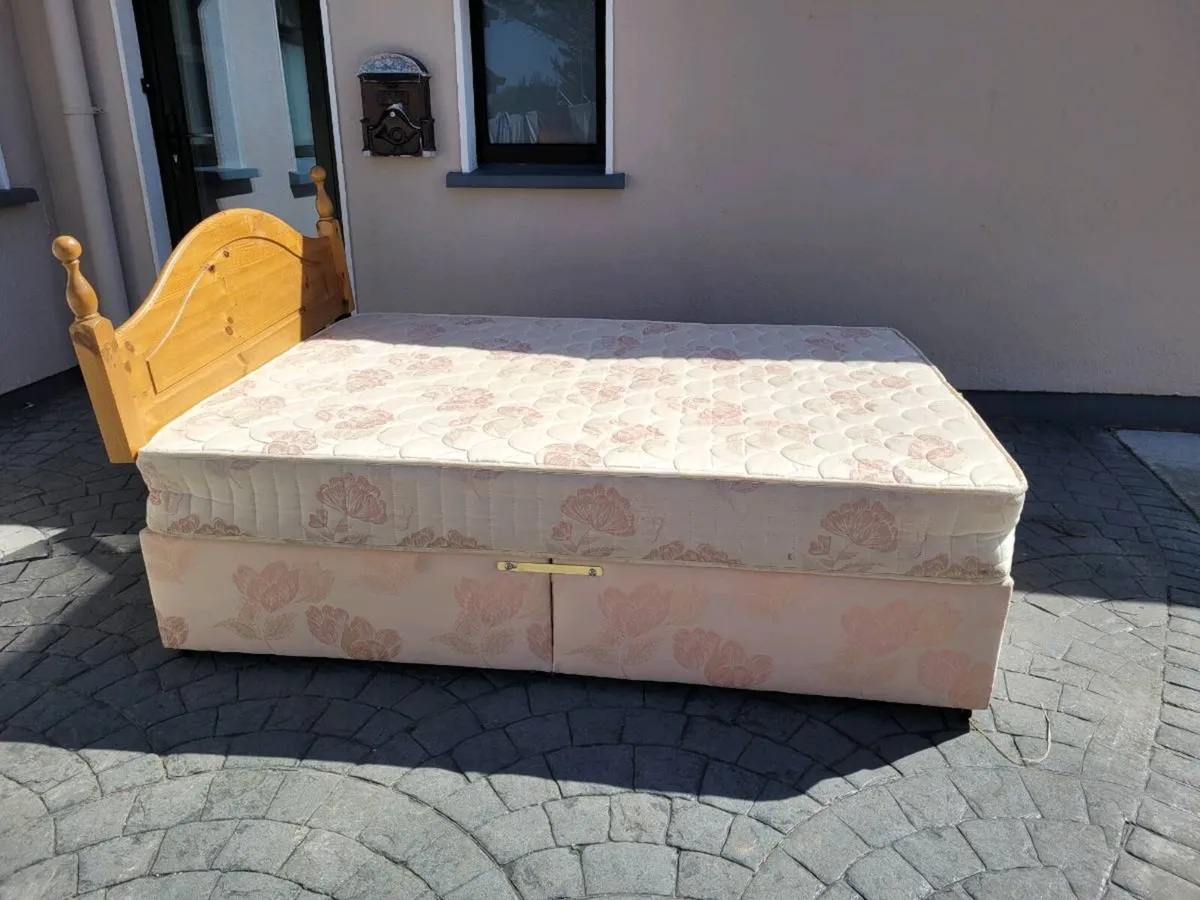 Double Bed - Image 2