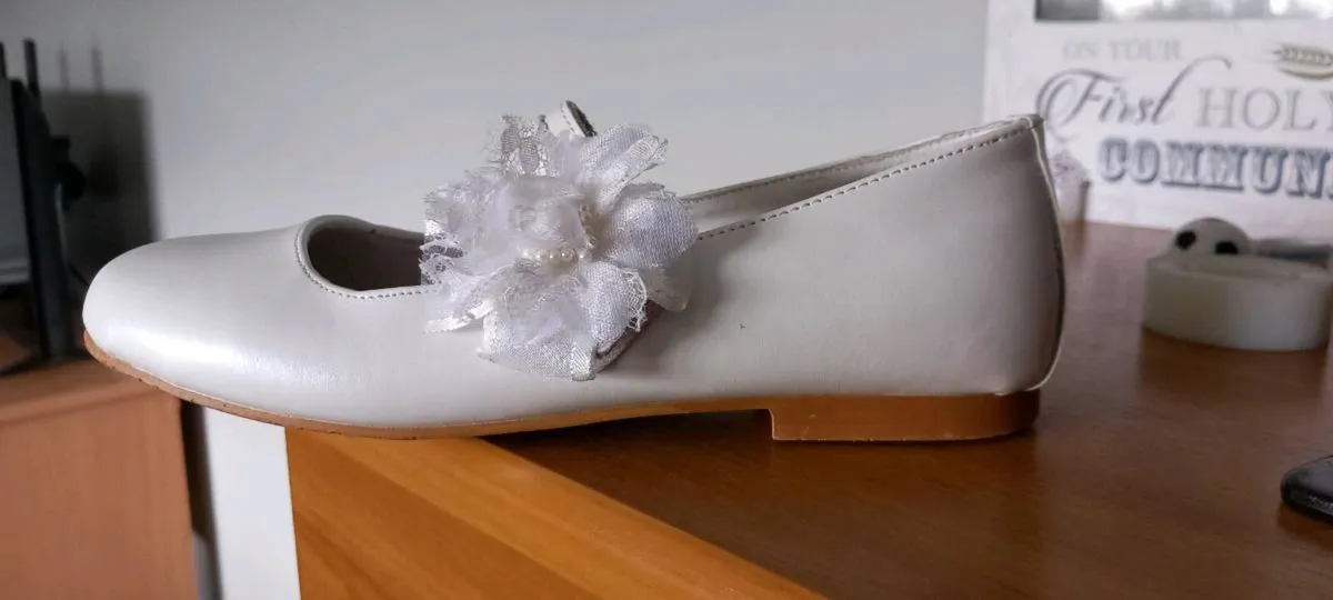 Communion shoes and socks - Image 3