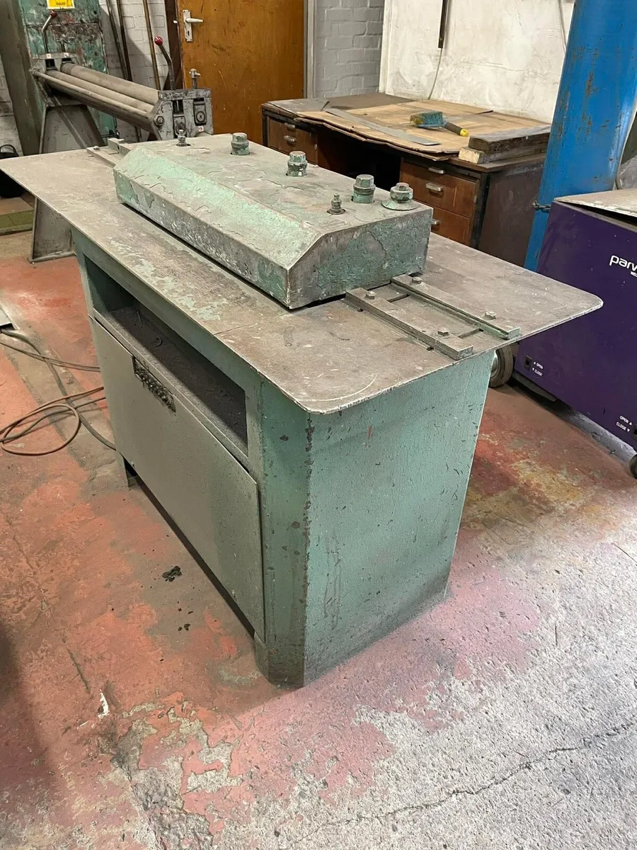 Oliver lock former - Image 1