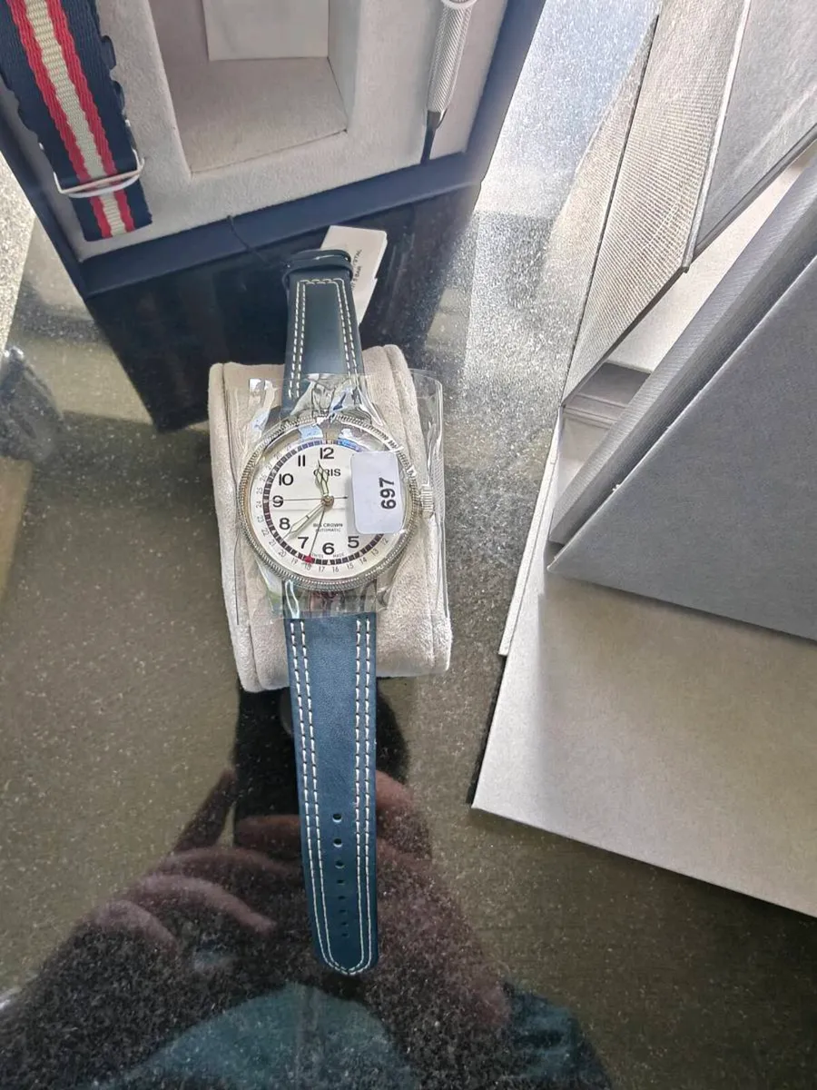 Oris Big Crown Pointer Date Hank Aaron LE – New - Image 2