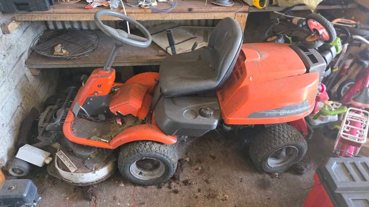 Ride on Mower - Image 2