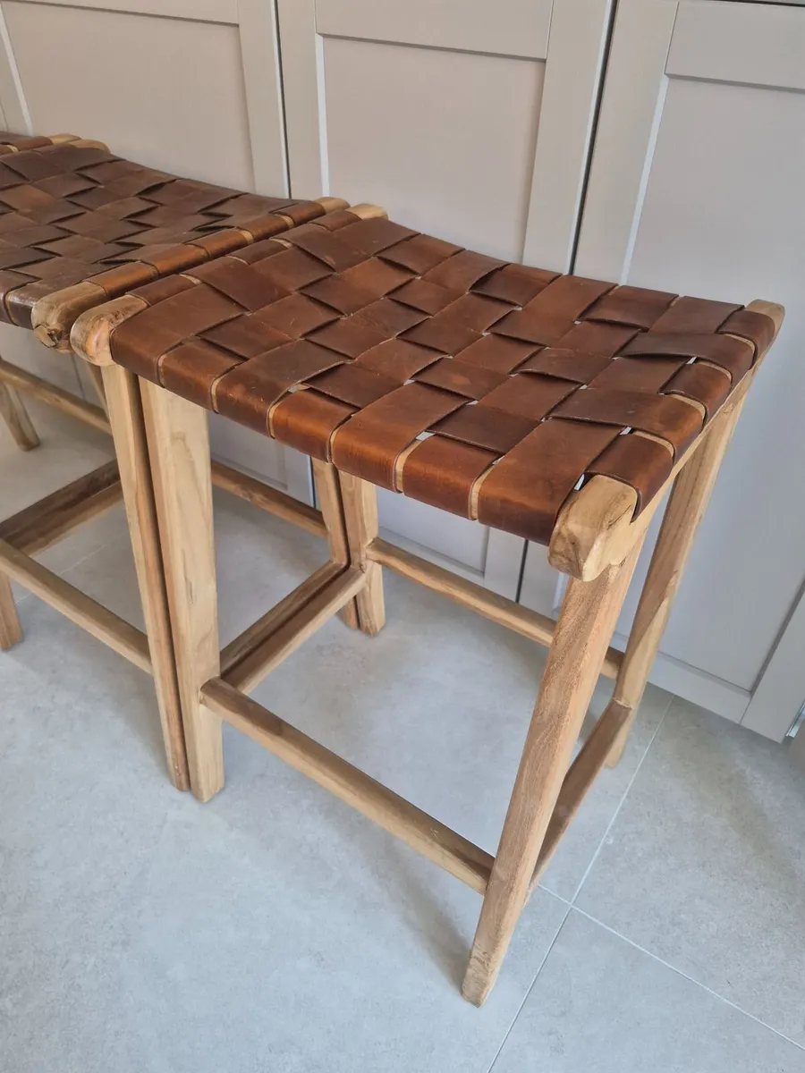 Kitchen island stools x3 - Image 2
