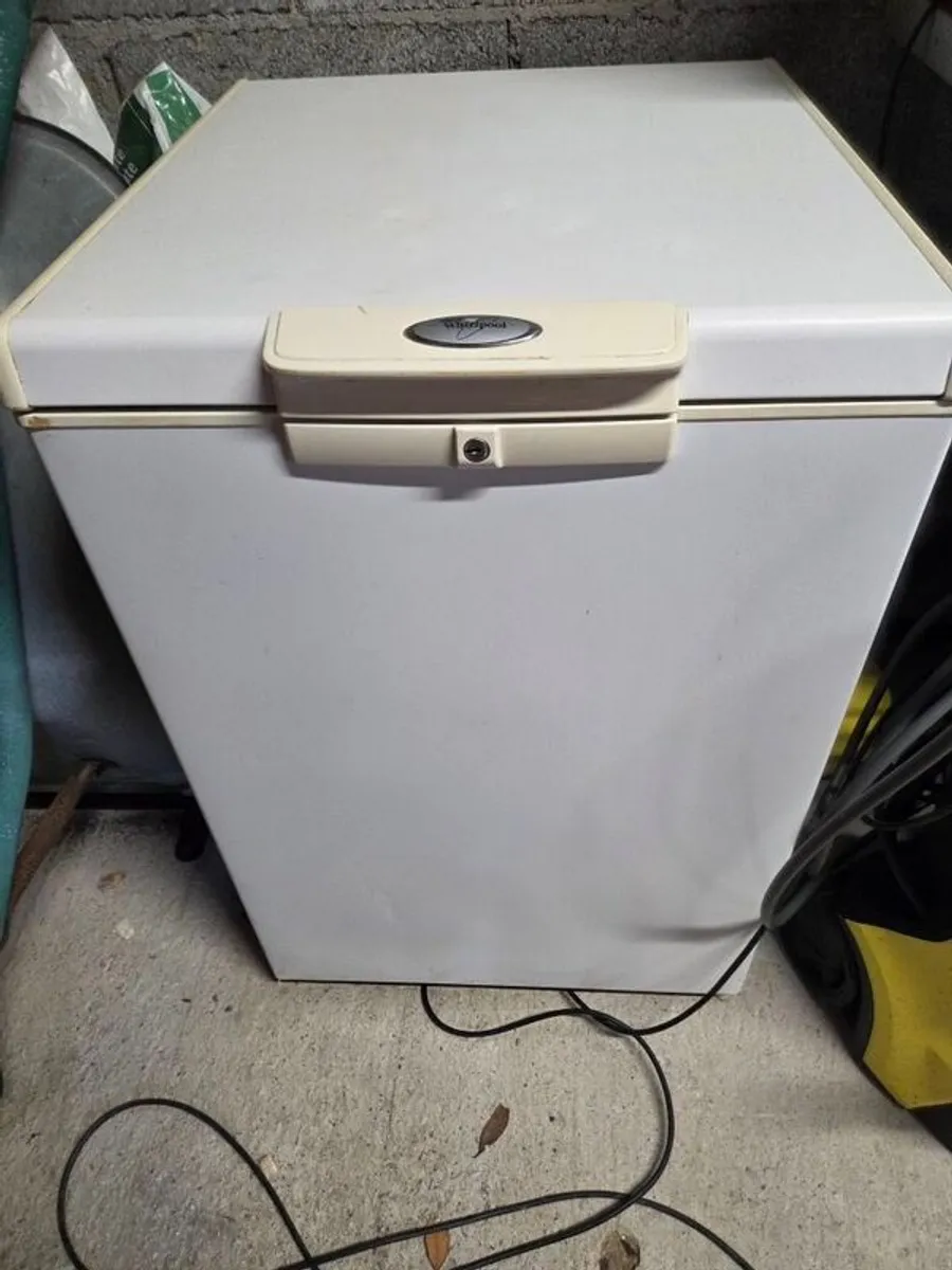 Whirlpool Chest Freezer - Image 1