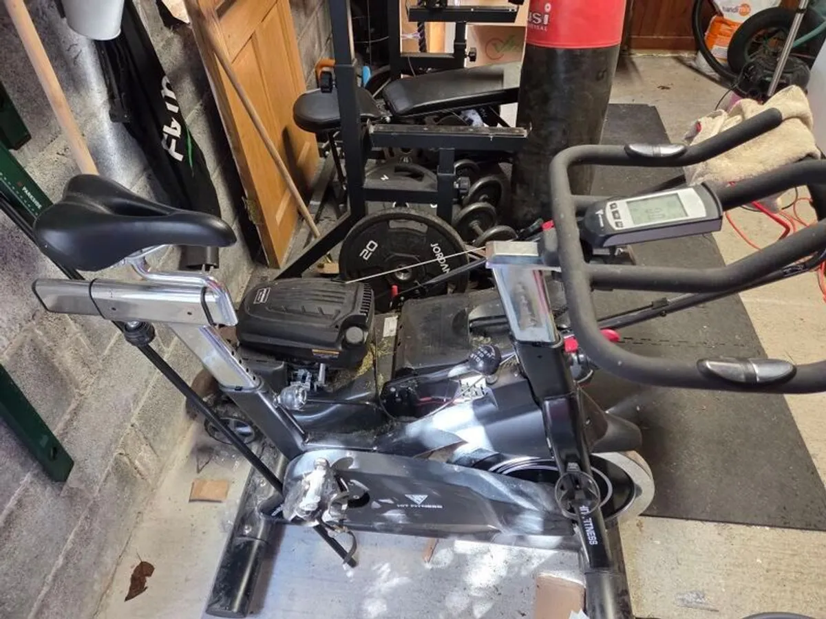 HIT Fitness G7 Spin Bike - Image 4