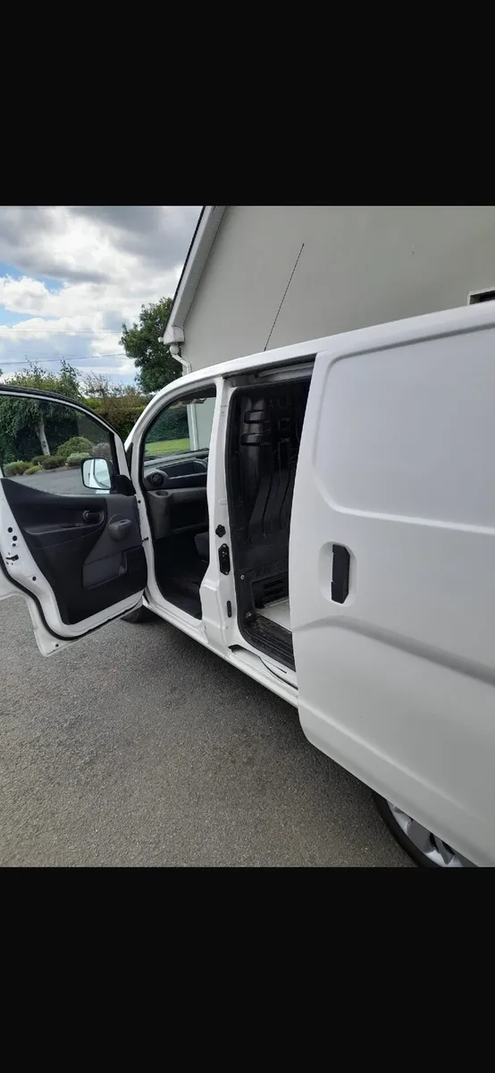 Nissan NV200 2019 - Image 2