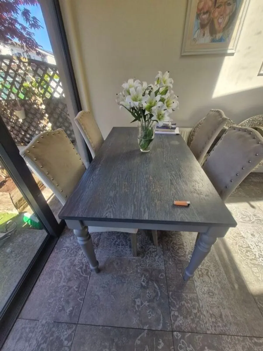 Kitchen table 4 chairs - Image 4