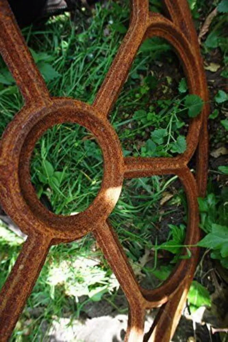 Round Iron Window, Former Gable Window Stable 41cm - Image 2